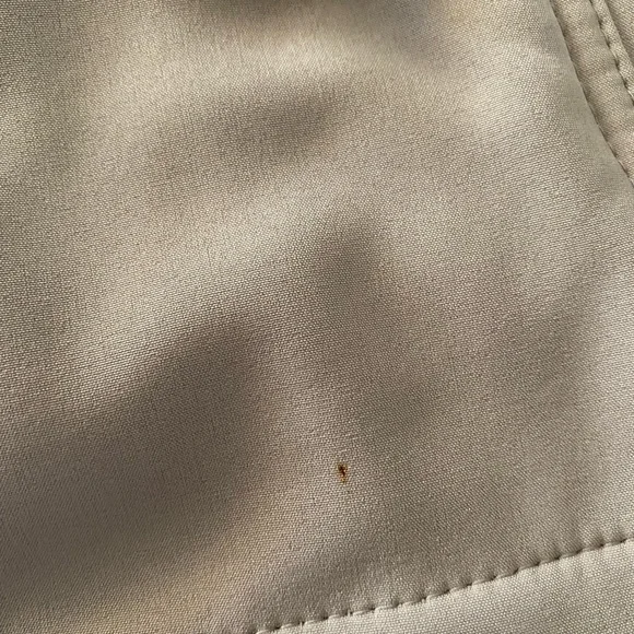 🆕 Covington trench coat. Women’s size medium. - Picture 3 of 5